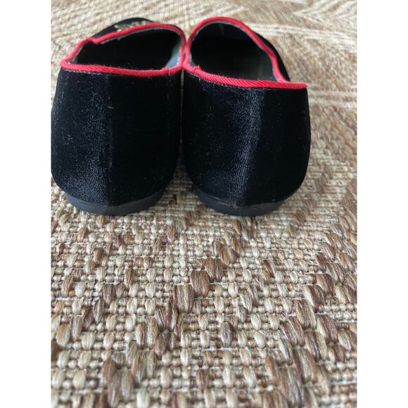 Joe Fresh black Velvet Monogram Driving Slippers with red trim SZ 8 flats - Picture 3 of 7